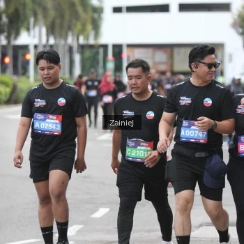 Runner Photo 3890213