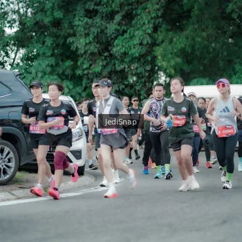 Runner Photo 3890243