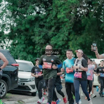 Runner Photo 3890273