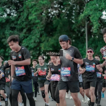 Runner Photo 3890303