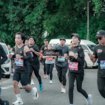 Runner Photo 3890313