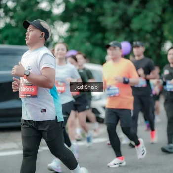 Runner Photo 3890345
