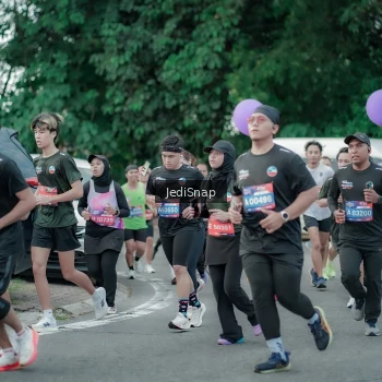 Runner Photo 3890381