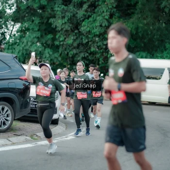 Runner Photo 3890465