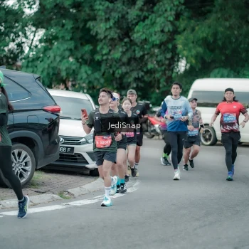 Runner Photo 3890474