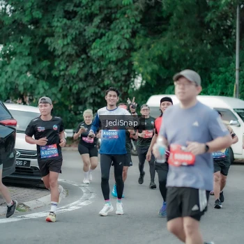 Runner Photo 3890538