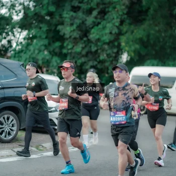 Runner Photo 3890575