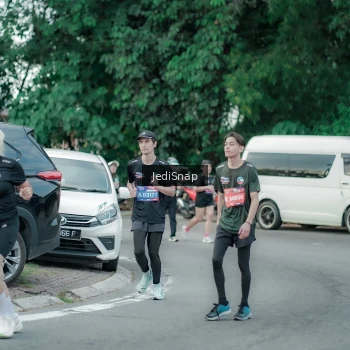 Runner Photo 3890596