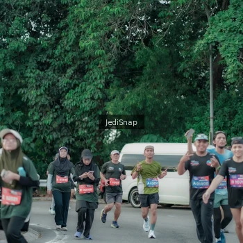 Runner Photo 3890676