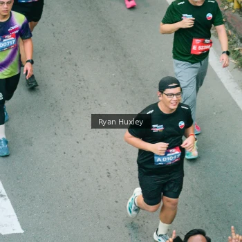 Runner Photo 3890698