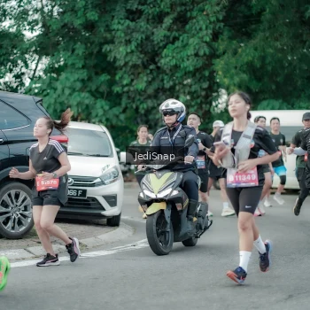 Runner Photo 3890869