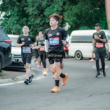 Runner Photo 3890877