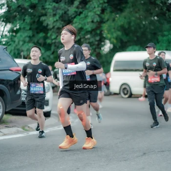 Runner Photo 3890880