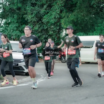 Runner Photo 3890929
