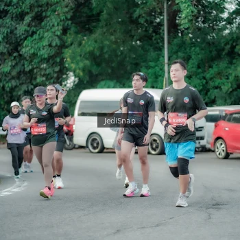 Runner Photo 3890972