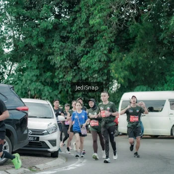 Runner Photo 3891129