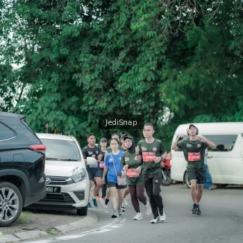 Runner Photo 3891131