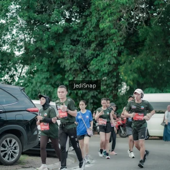 Runner Photo 3891153