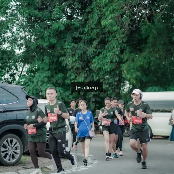 Runner Photo 3891164