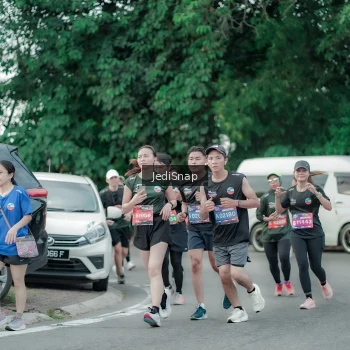 Runner Photo 3891219