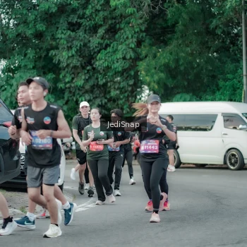 Runner Photo 3891249