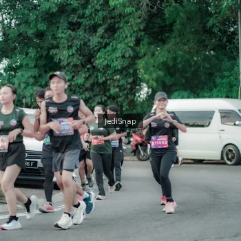 Runner Photo 3891306