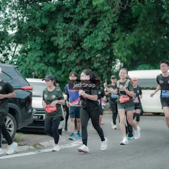 Runner Photo 3891334