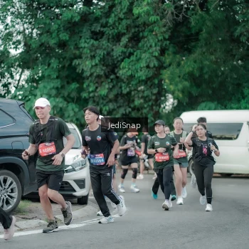 Runner Photo 3891335