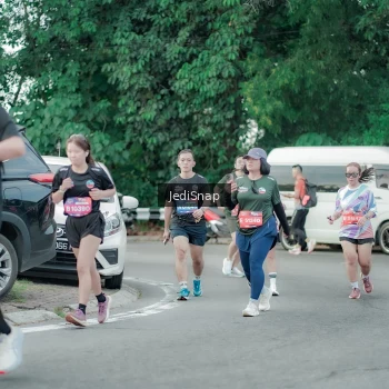 Runner Photo 3891454