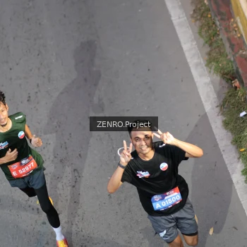 Runner Photo 3891500