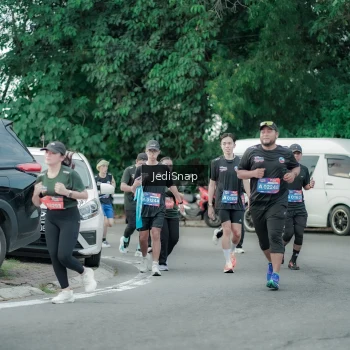 Runner Photo 3891579