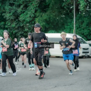 Runner Photo 3891601