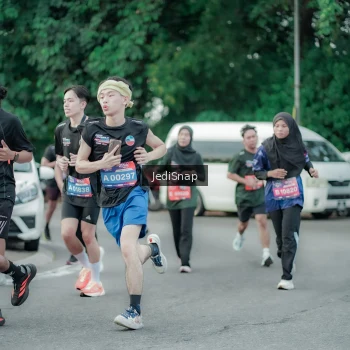 Runner Photo 3891611