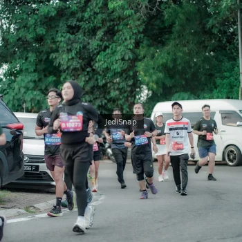 Runner Photo 3891643