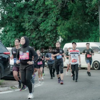 Runner Photo 3891653