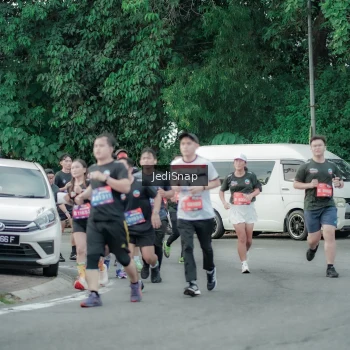 Runner Photo 3891685