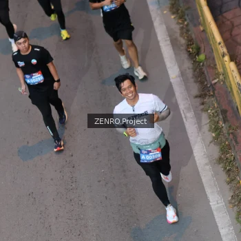 Runner Photo 3891714