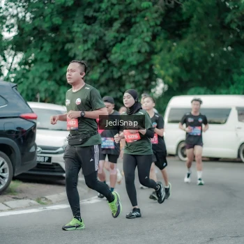 Runner Photo 3891750