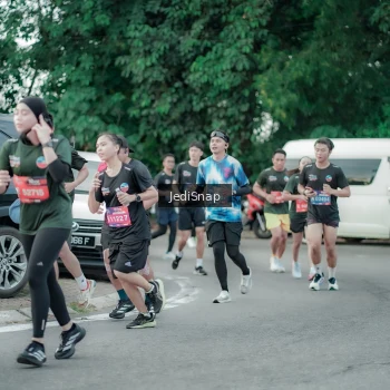 Runner Photo 3891771