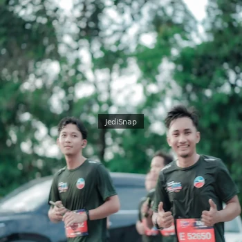 Runner Photo 3891836