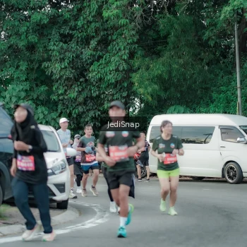 Runner Photo 3891906