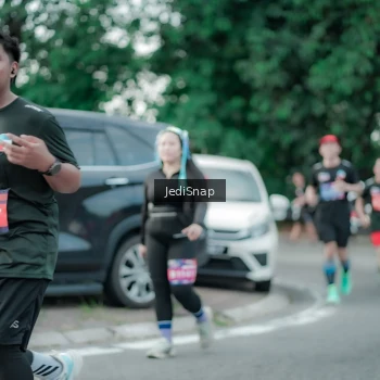 Runner Photo 3892166