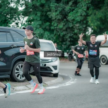 Runner Photo 3892247
