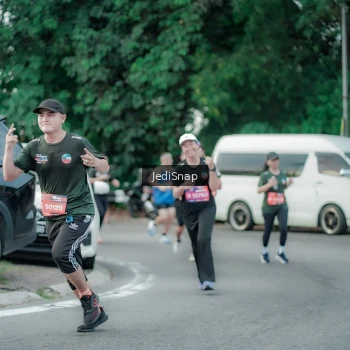 Runner Photo 3892298