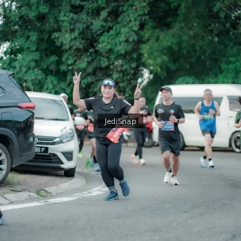 Runner Photo 3892302