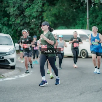 Runner Photo 3892346