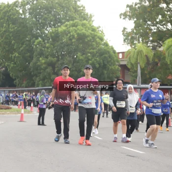 Runner Photo 3892373