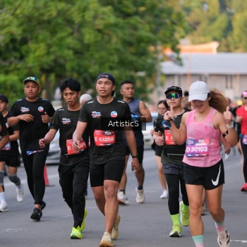 Runner Photo 3892376