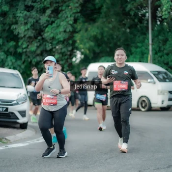 Runner Photo 3892429
