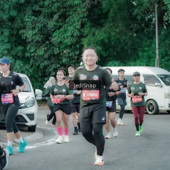 Runner Photo 3892441